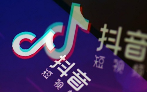 抖音接广告是在网上接么