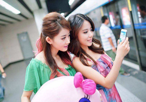 快手一万粉丝一个月能挣多少